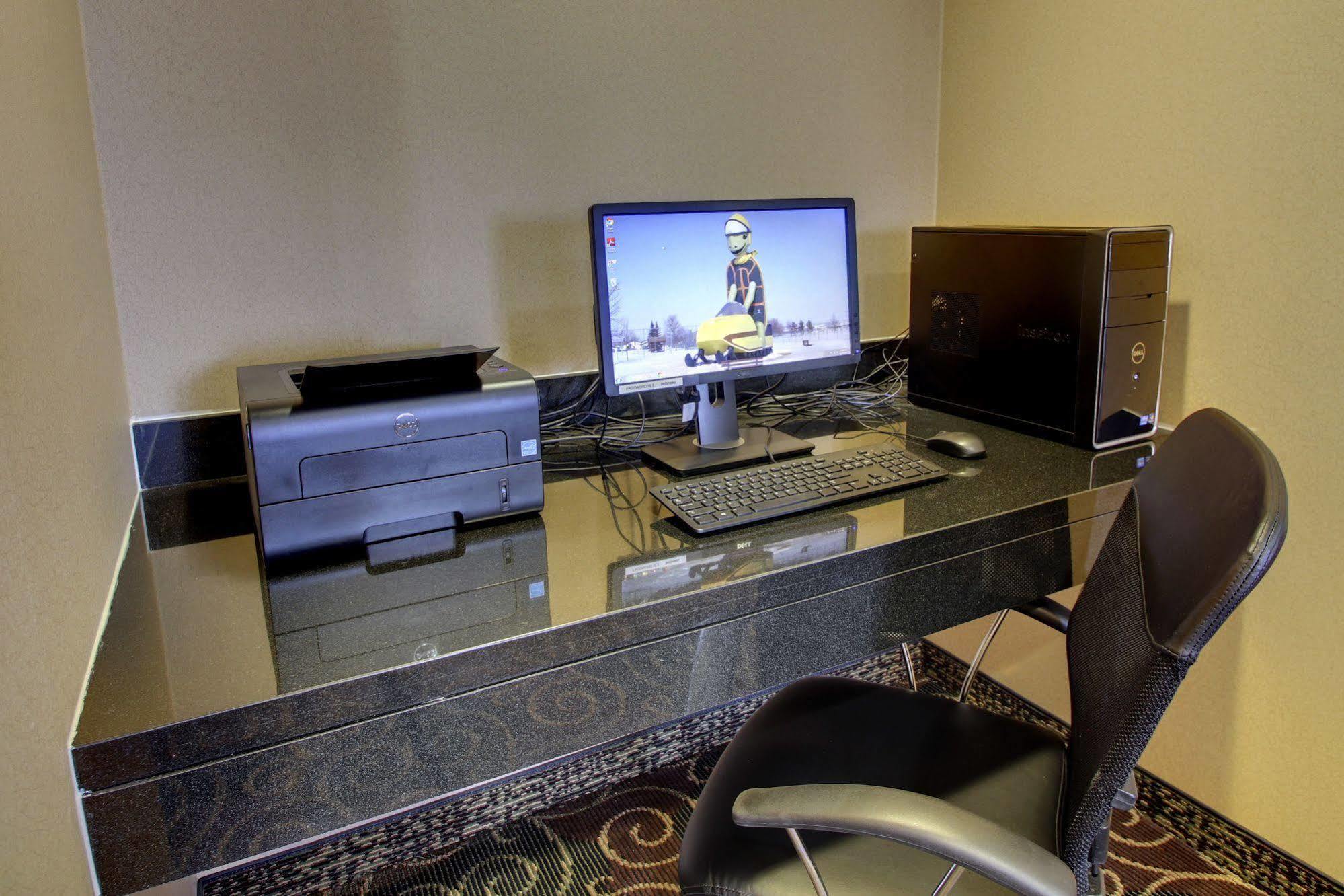 Cobblestone Inn & Suites - Bottineau Екстер'єр фото